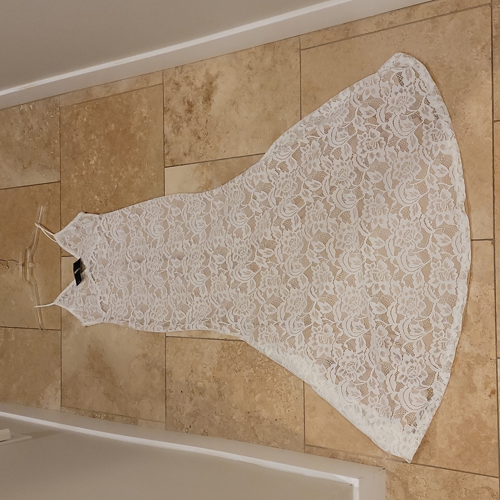 BEAUTIFUL SEXY SUMMER DRESS!